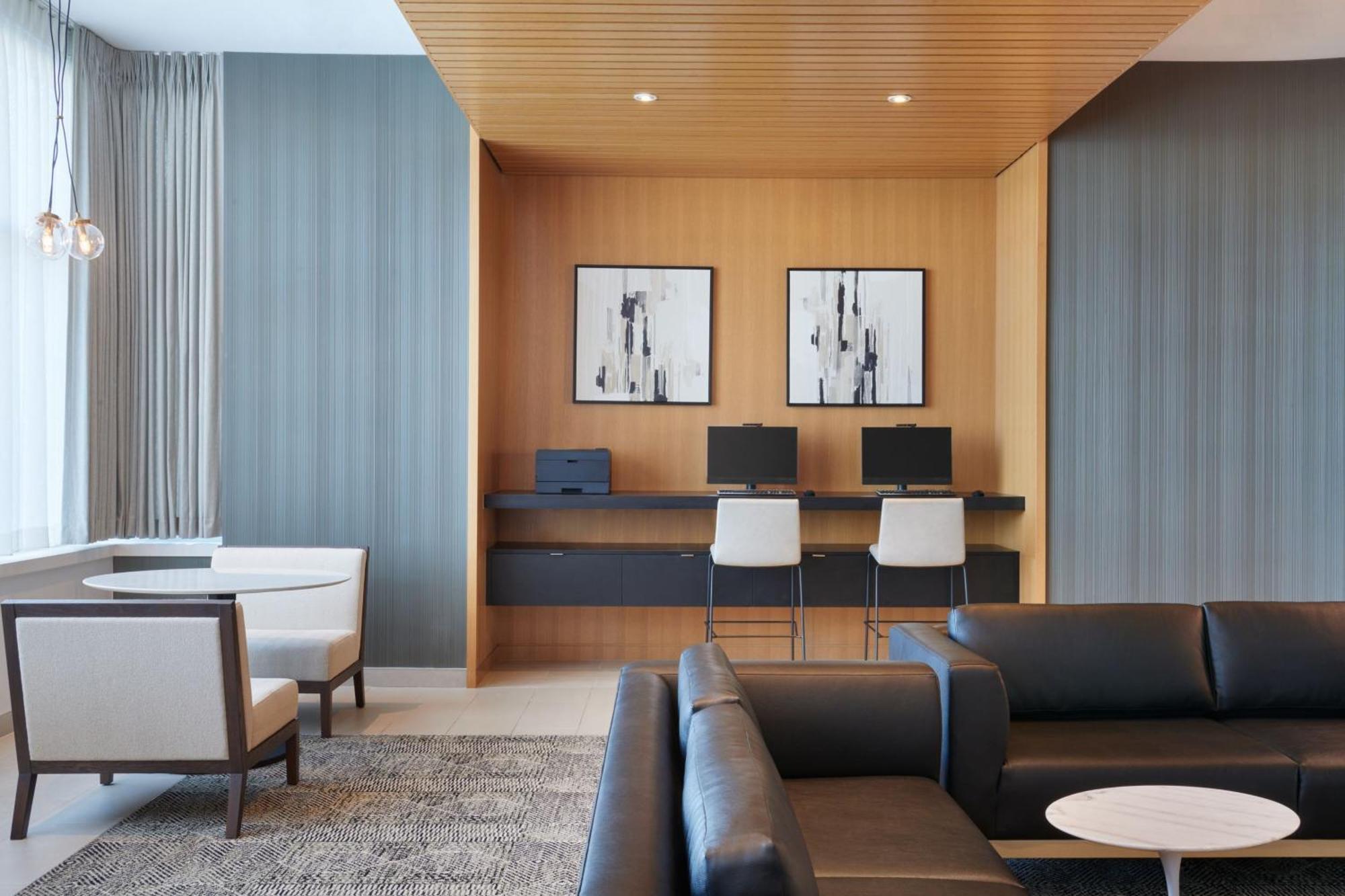 Residence Inn By Marriott Calgary Airport Exterior foto