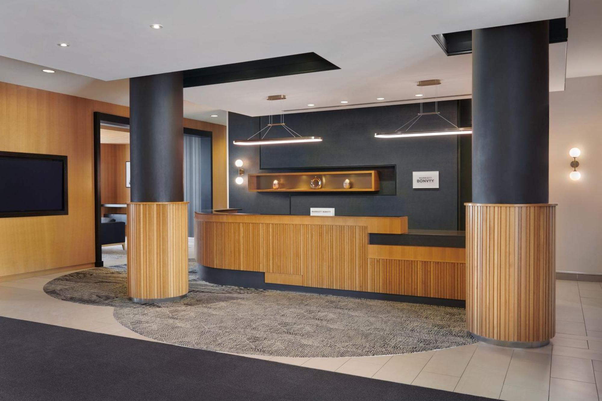 Residence Inn By Marriott Calgary Airport Exterior foto