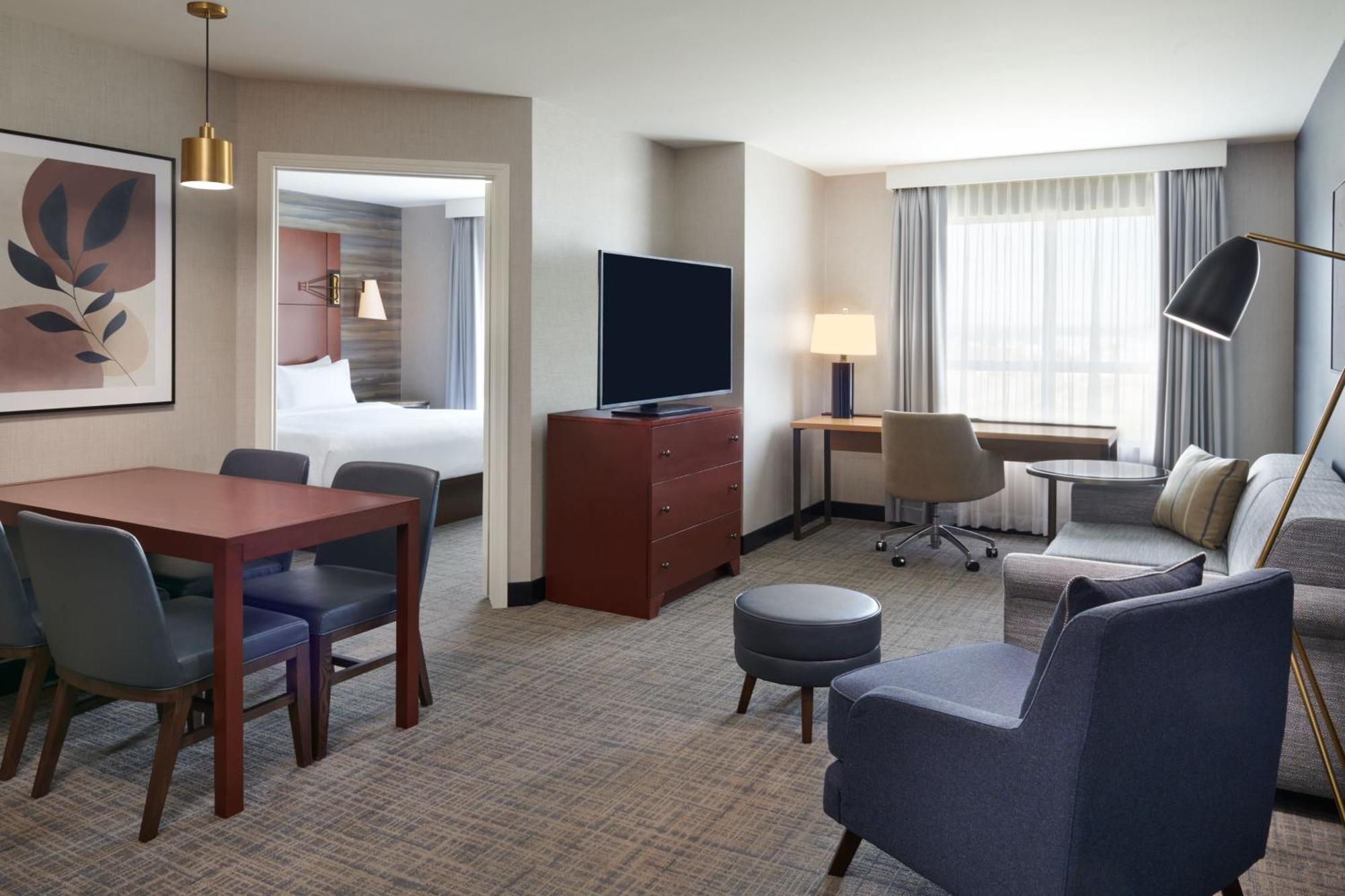 Residence Inn By Marriott Calgary Airport Exterior foto