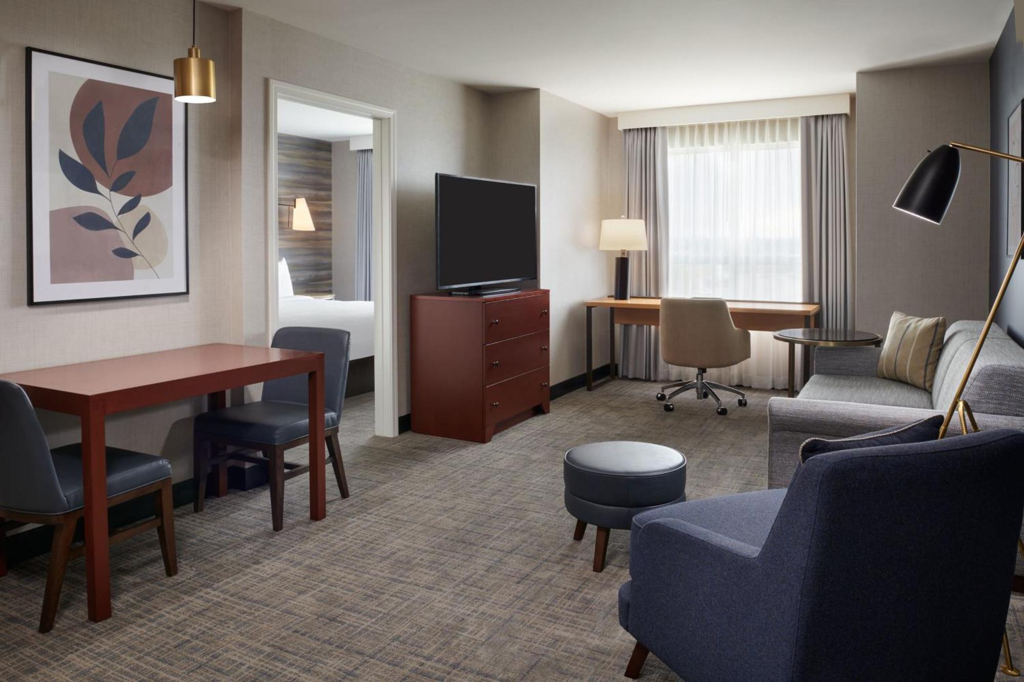 Residence Inn By Marriott Calgary Airport Exterior foto